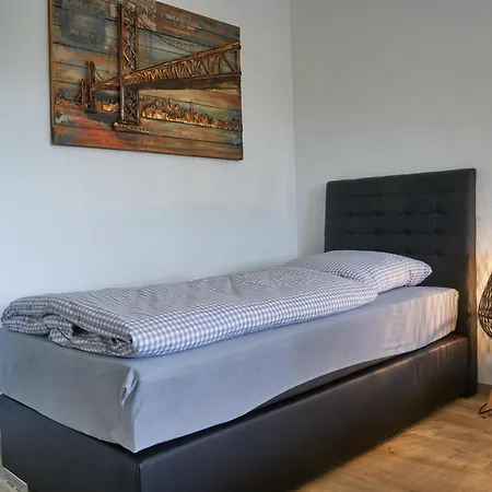 Auf Der Alten Gaertnerei Gmbh Apartman Günzburg